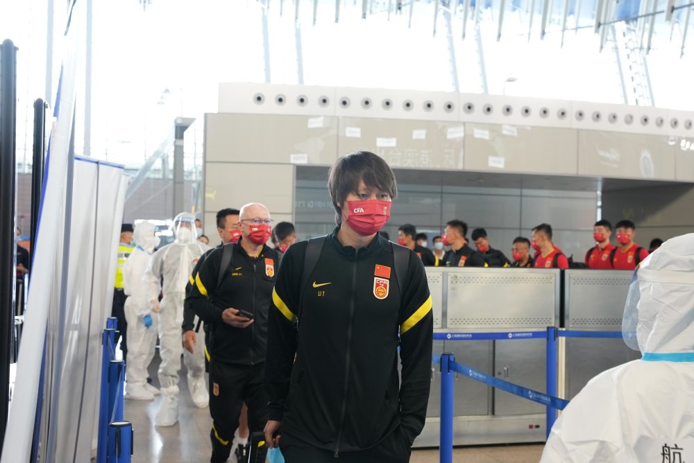 الزمالك ضد نهضة بركان مباشرةمواجهة نارية في البطولة الأفريقية