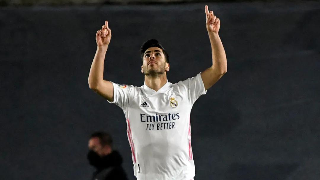 نتيجة مباراة الأهلي السعودي والعين الإماراتيتفاصيل المواجهة الصعبة