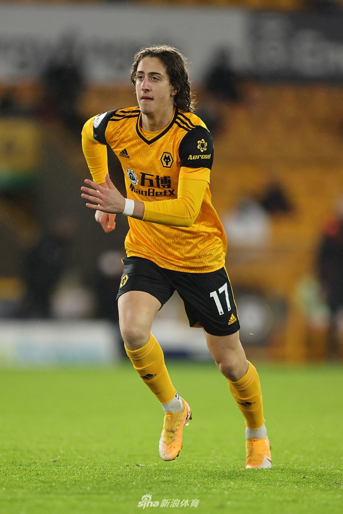 مباراة الأهلي السعودي والعين الإماراتي مباشرمواجهة نارية في كرة القدم العربية